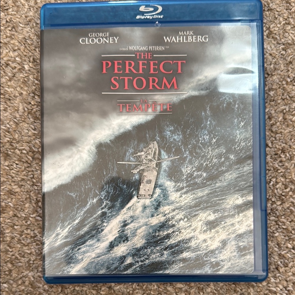 Warner Bros. The Perfect Storm Blu-ray - Blue and Gray